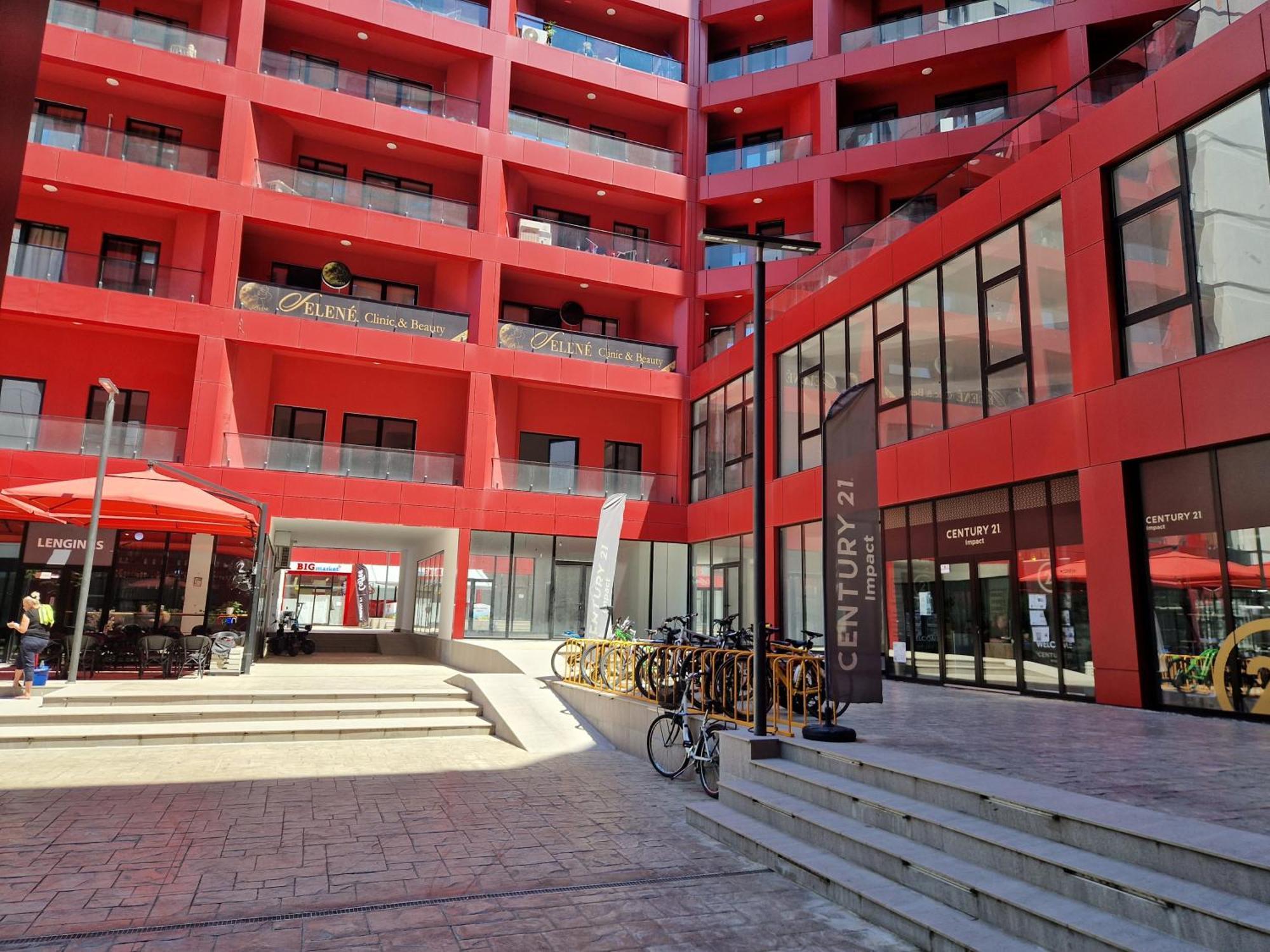 Red & White Palace Apartment Tirana Exterior photo